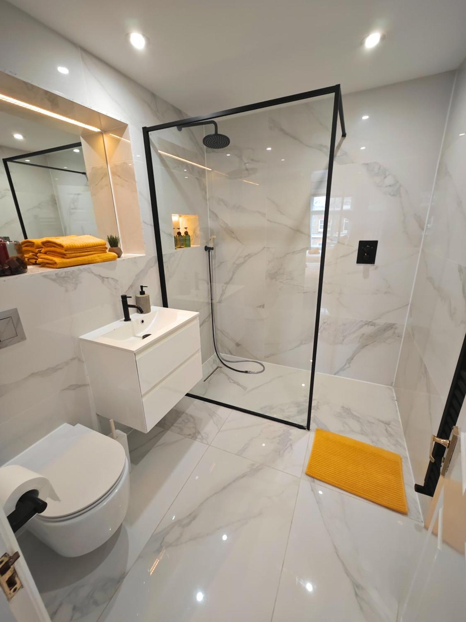 Appartamento Luxury 3-bed Flat - 1 Min From Baker Street Station Londra